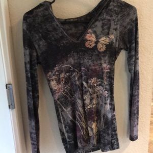 Skinny Minnie flower butterfly design top